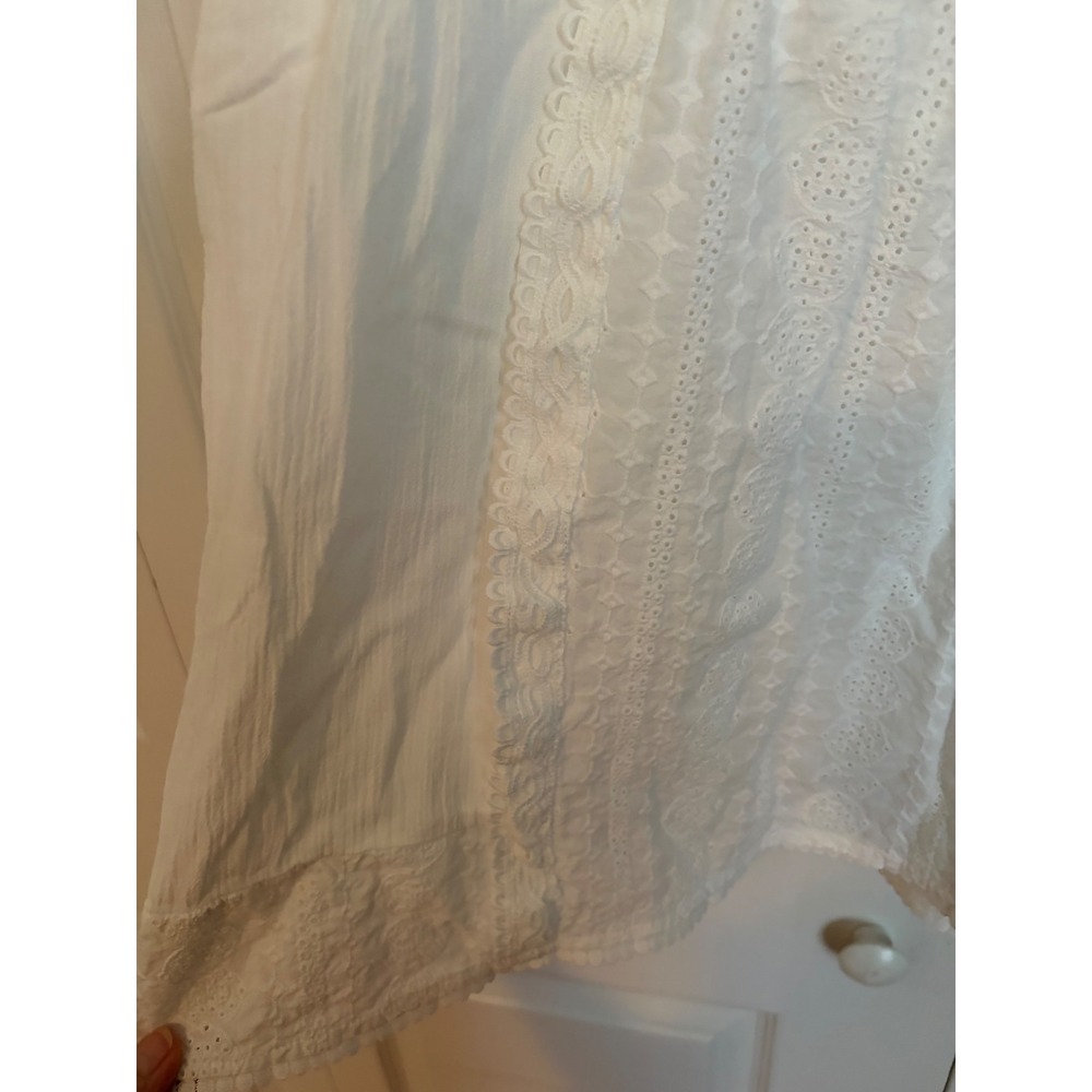 Artesia White Eyelet Lace Sleeveless Blouse V-Neck Boho Tank Top Womens Size M - Picture 3 of 7